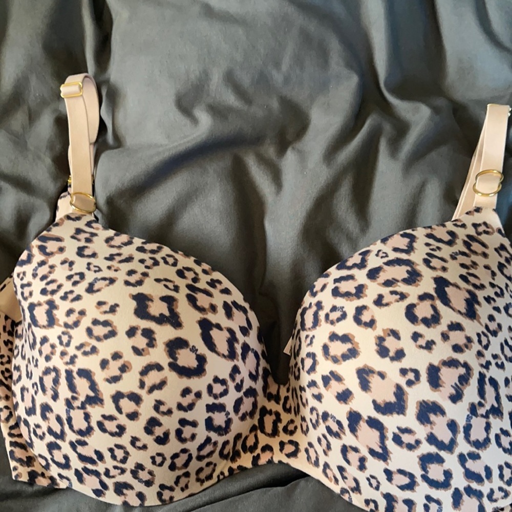 Victoria Secret 34DDD